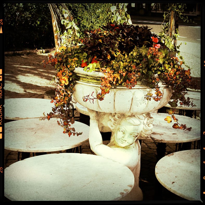 Benjamin Rowe, Aperture64