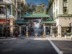 Dragon's Gate Chinatown San Francisco